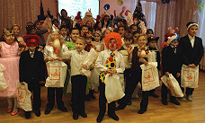 В канун новогодних праздников компания "Крошка Ру" провела благотворительную акцию для учеников коррекционной школы