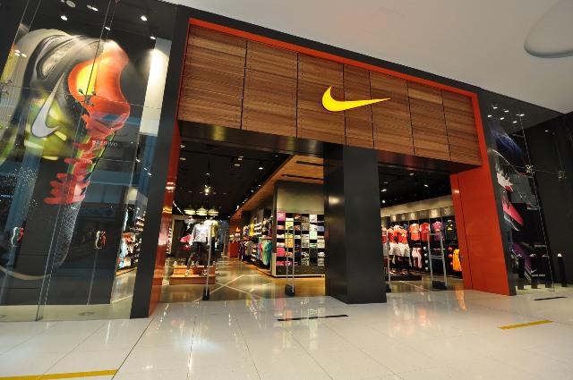 Спортивный бренд Nike увеличивает свою сеть в России
